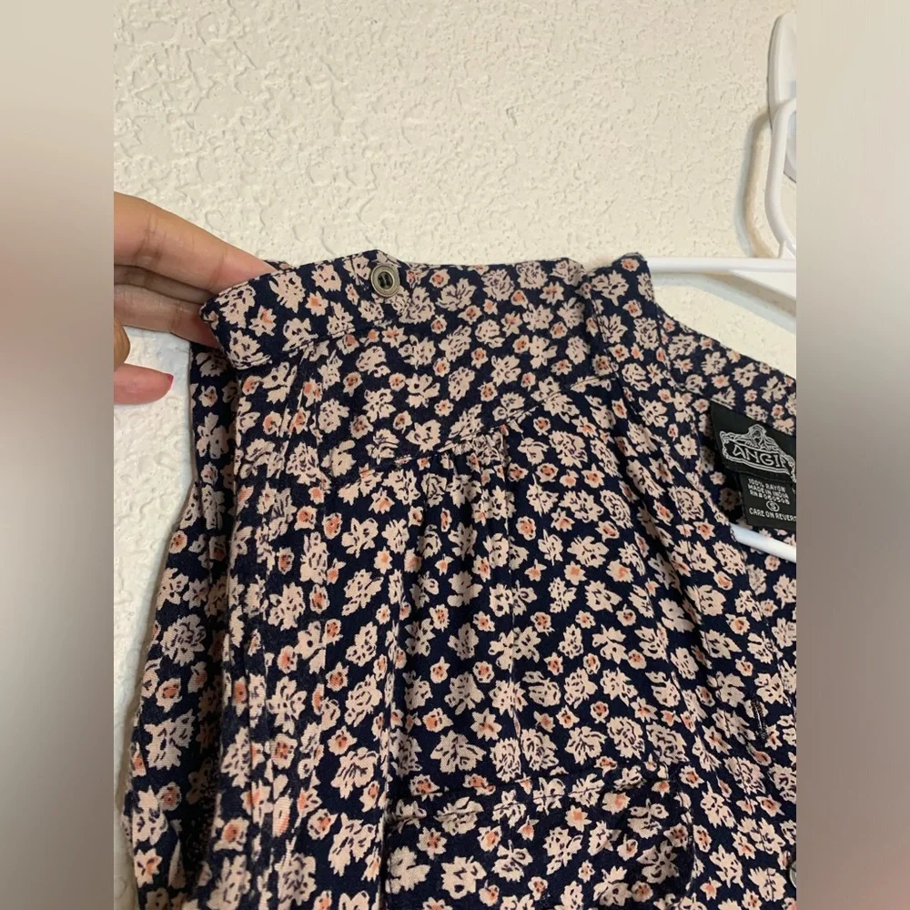 Angie Blue floral deep v mini dress ruffle sleeves sz Small summer boho flowy